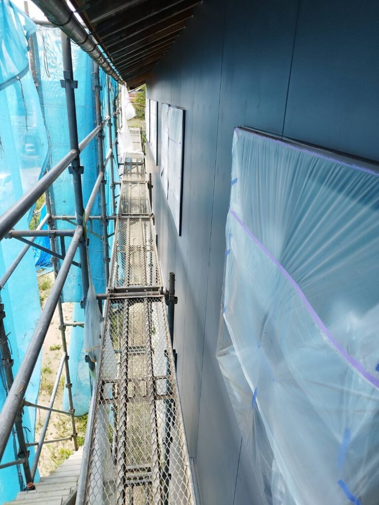【鳥取市A様邸】塗装前の大切な工程「養生作業」を行いました
