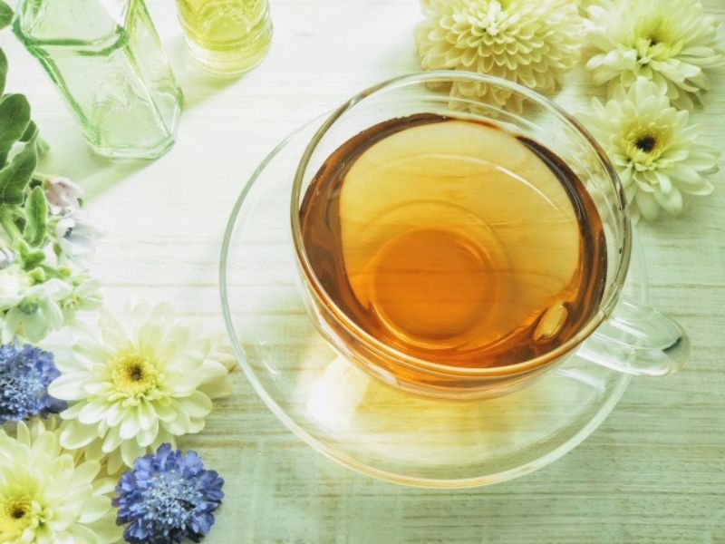 外壁塗装中、職人へのお茶出しはどうするべき？気になるマナーと心遣い