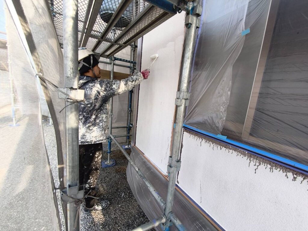 鳥取市の外壁塗装｜仕上がりを左右する「下塗り」とは？現場で行う重要な工程をご紹介