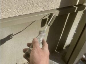 外壁付帯部(水切り板金)の塗装施工